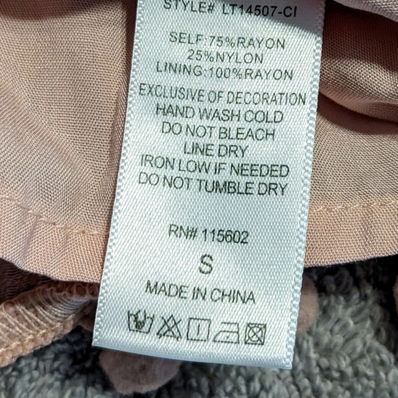 Lush Off Shoulder Ruffle Sleeve Pom Pom Hem Blouse Pin Top‎ Size Small NWT - Picture 7 of 8